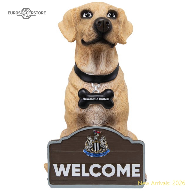 Newcastle United FC Labrador Gnome-Football Jersey Hub