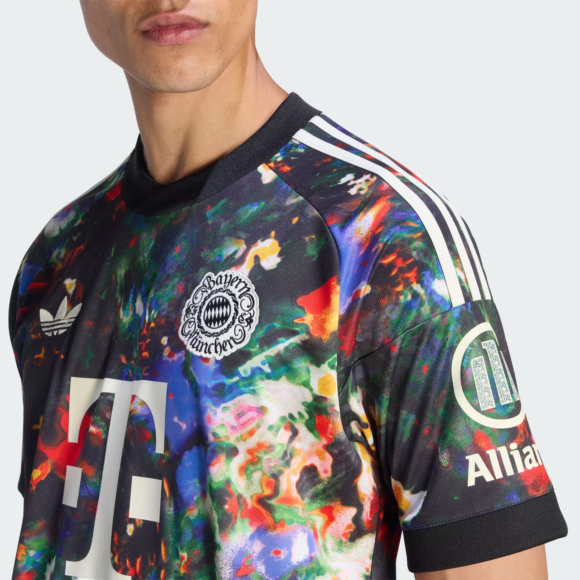 Bayern Munich 2026-27 Wiesn Oktoberfest Floral Special Jersey