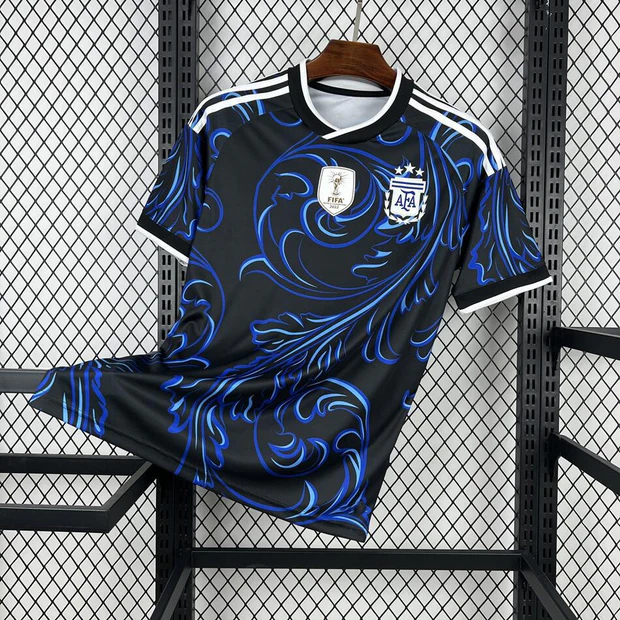 Lisandro Martínez Argentina Away Shirt 2026 – Royal Blue & Gold Supporter Jersey #25