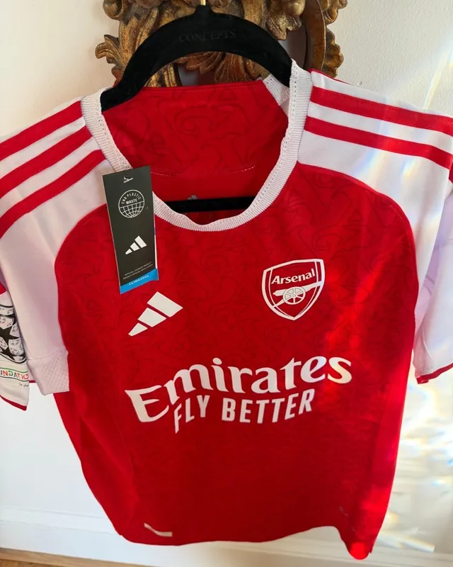 arsenal buyer photo