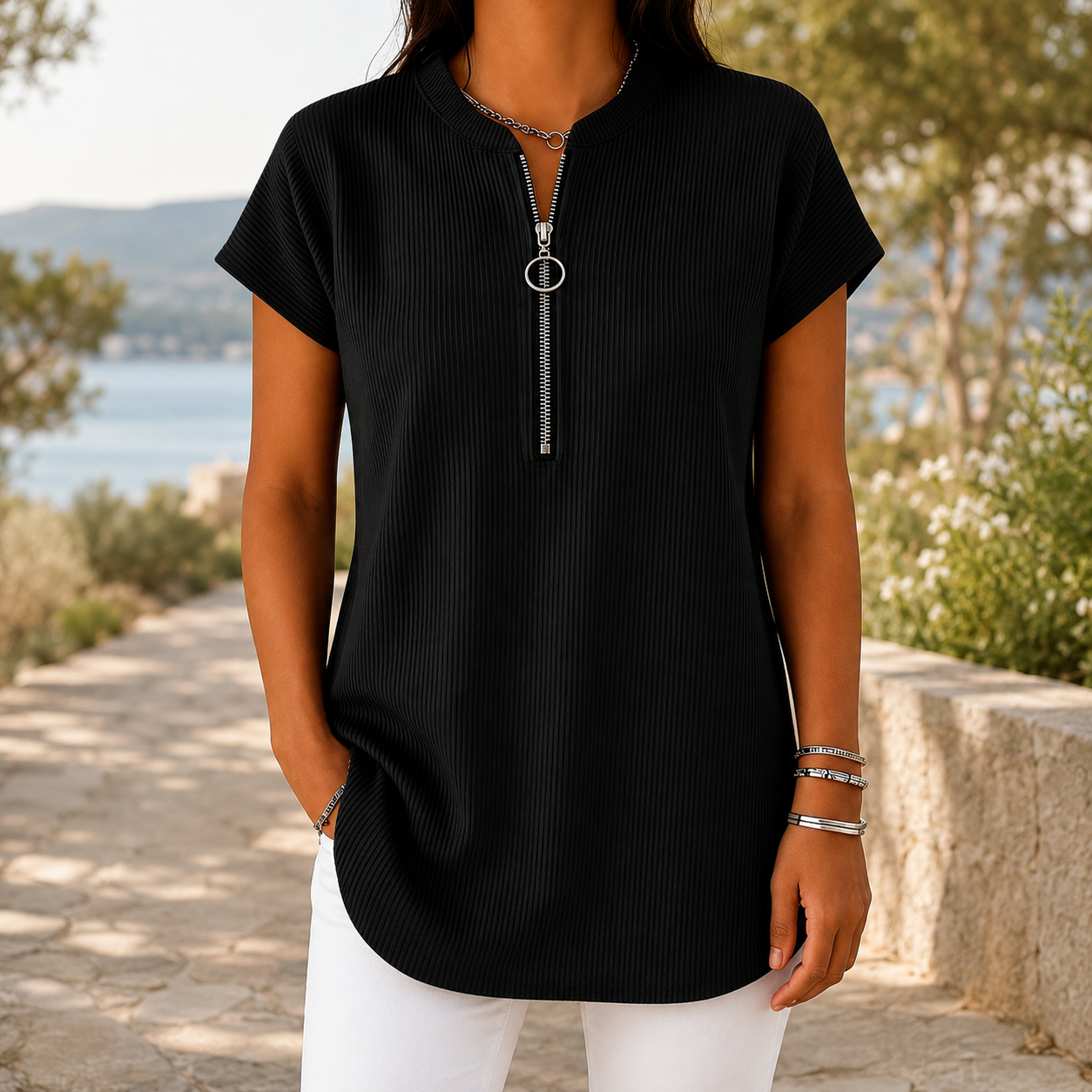 ✨ Rippstrukturiertes Kurzarmshirt mit Ring-Reißverschluss – lässig, modern und wunderbar vielseitig