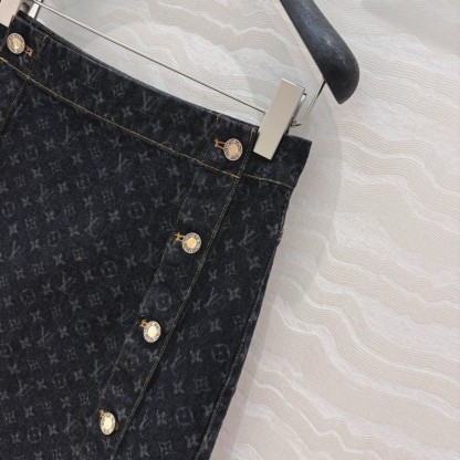 1v Denim Aged Half Skirt