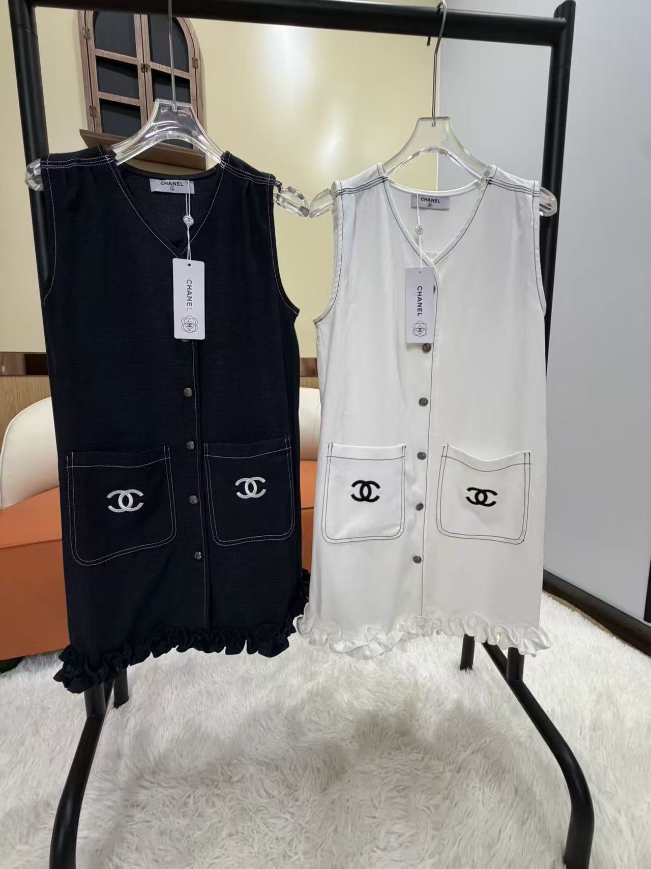 CC Contrast Stitch V-Neck Mini Dress