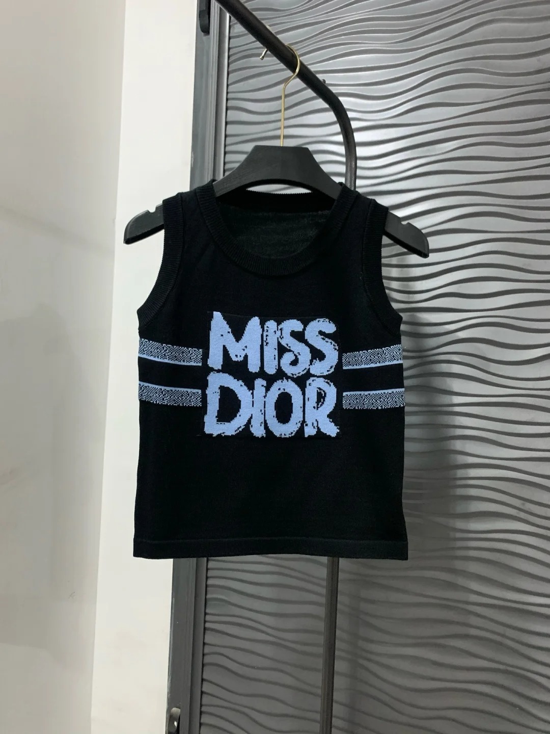 DIO25SS U-neck knit tank top