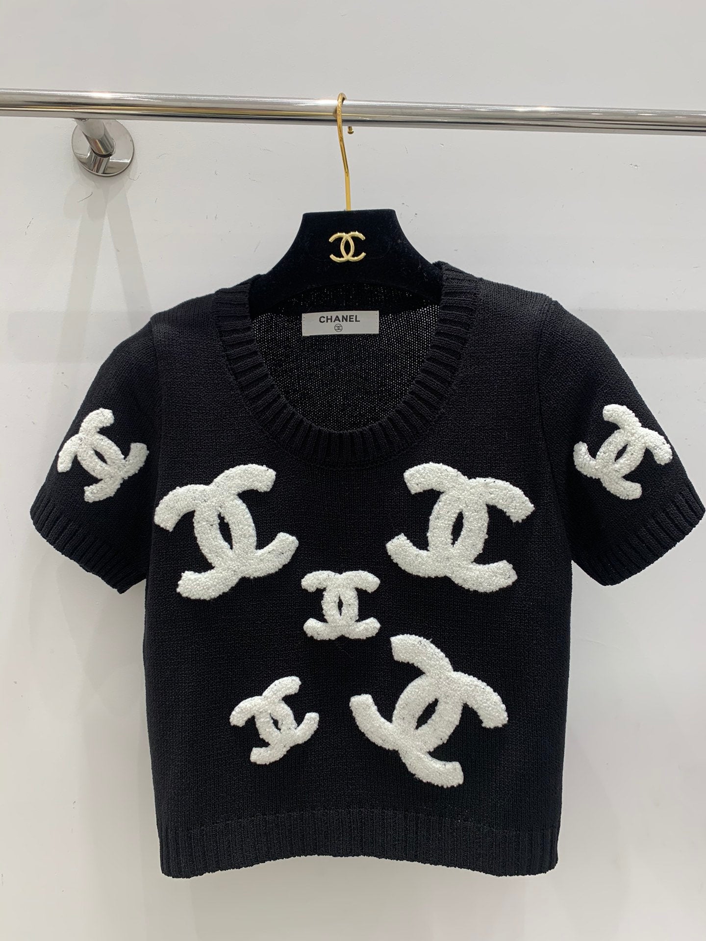 CC Knitted Crew Neck Short Sleeves Shirt