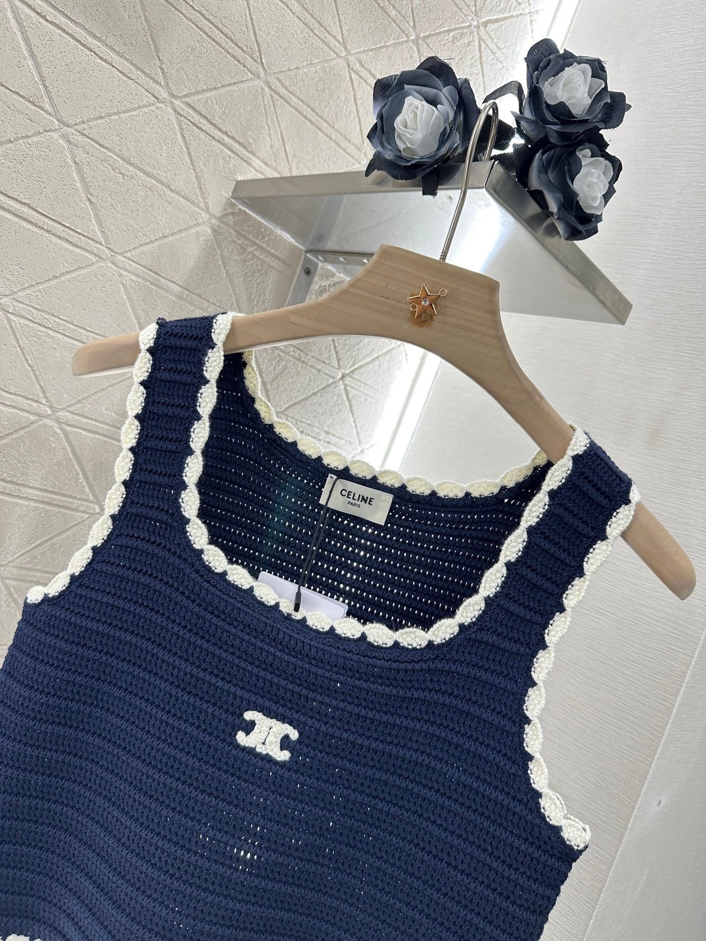 CLIN 25SS Hawaii Vacation Hollow Hook Flower Triumphal Arch Knitted Tank Top