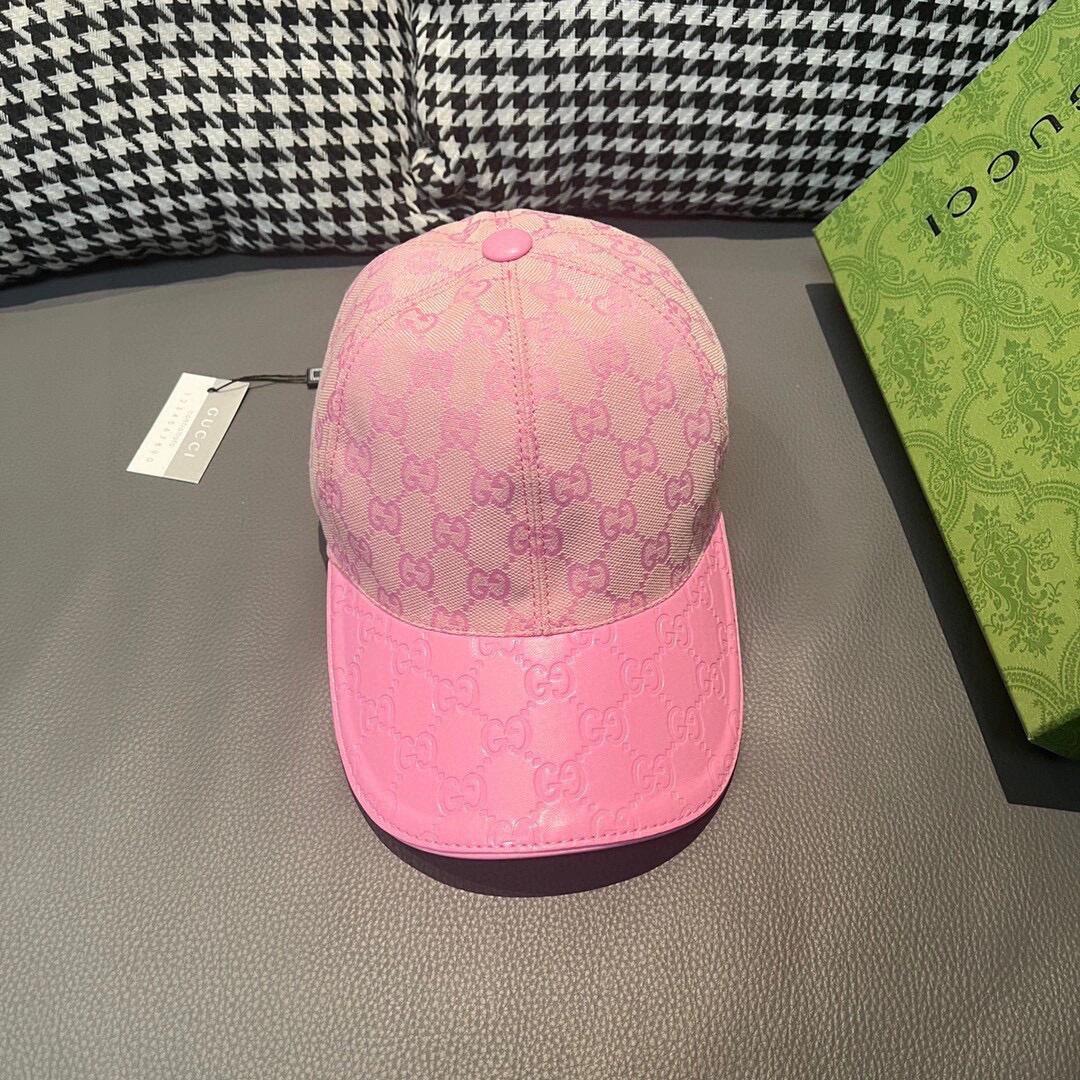 GU Iconic Monogram Cap