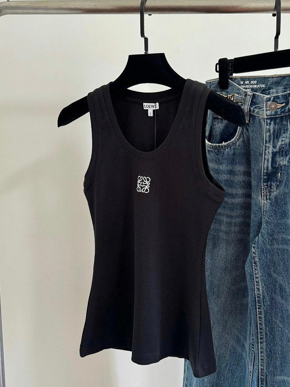 Loe Knitted Embroidered Logo Tank