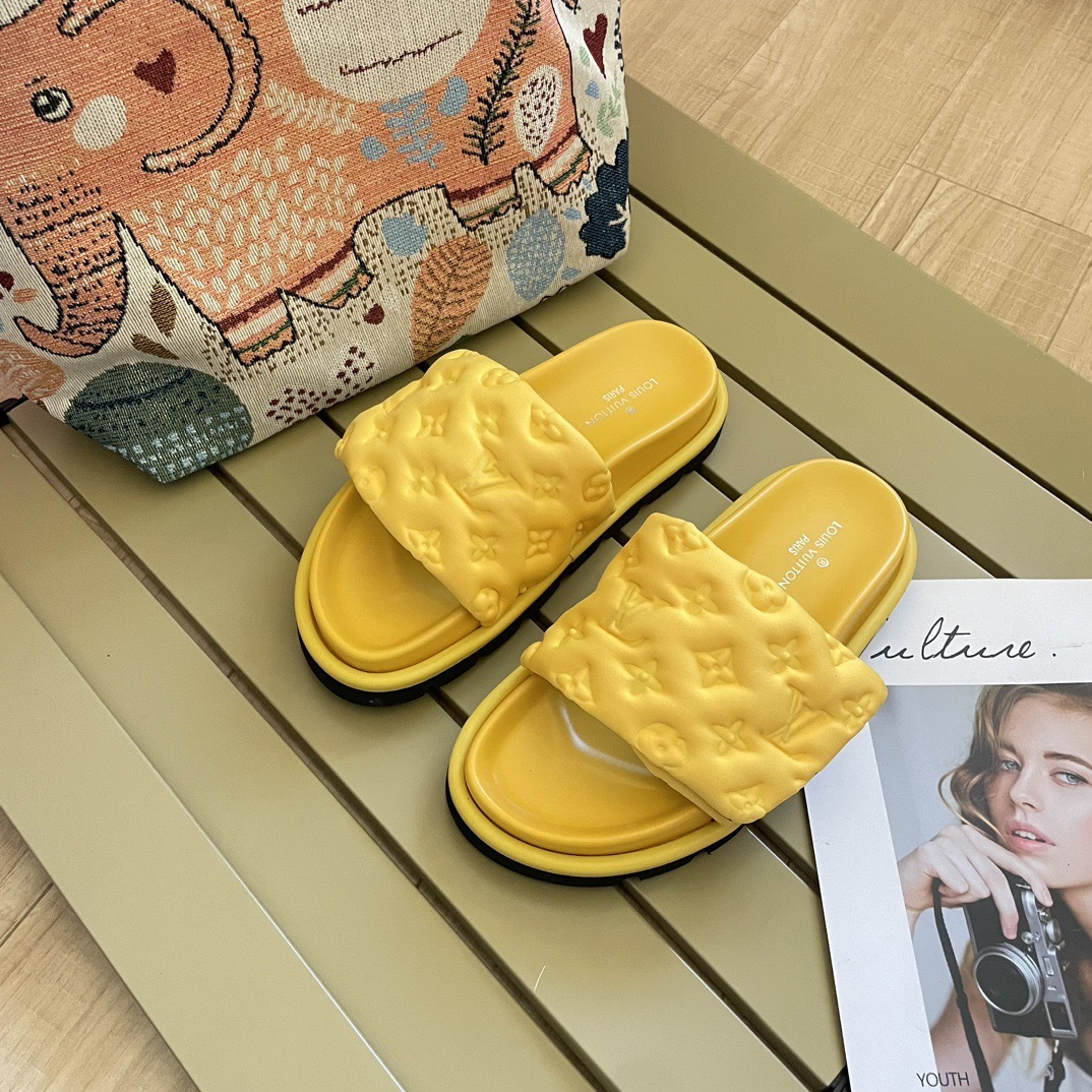 LU Monogram Padded Platform Slides