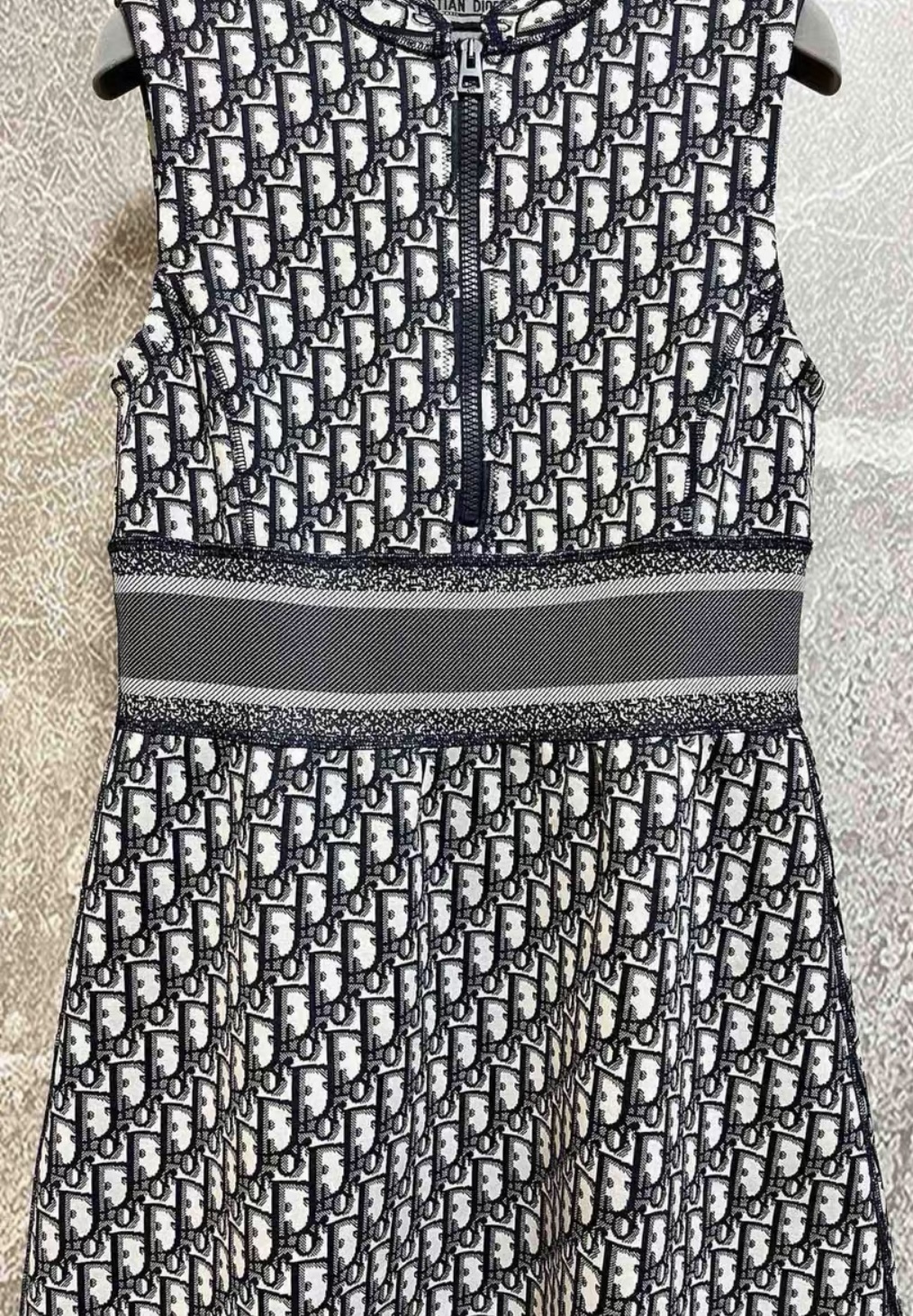 DD three-dimensional knit jacquard dress