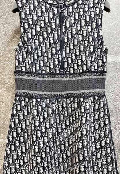 DD three-dimensional knit jacquard dress