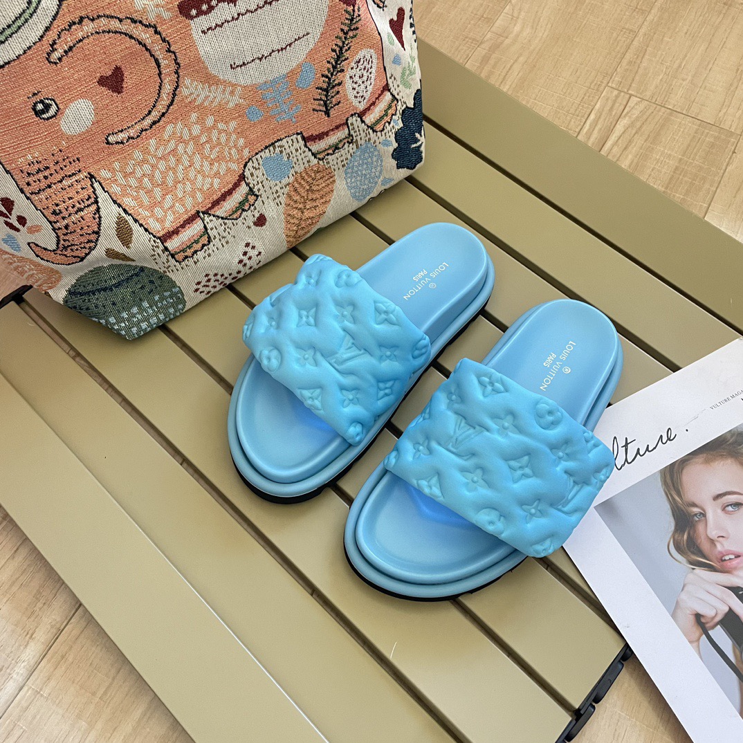 LU Monogram Padded Platform Slides