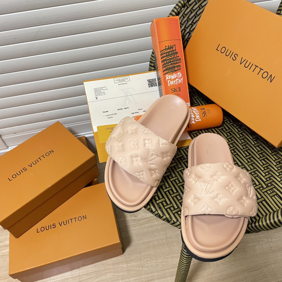 LU Monogram Padded Platform Slides