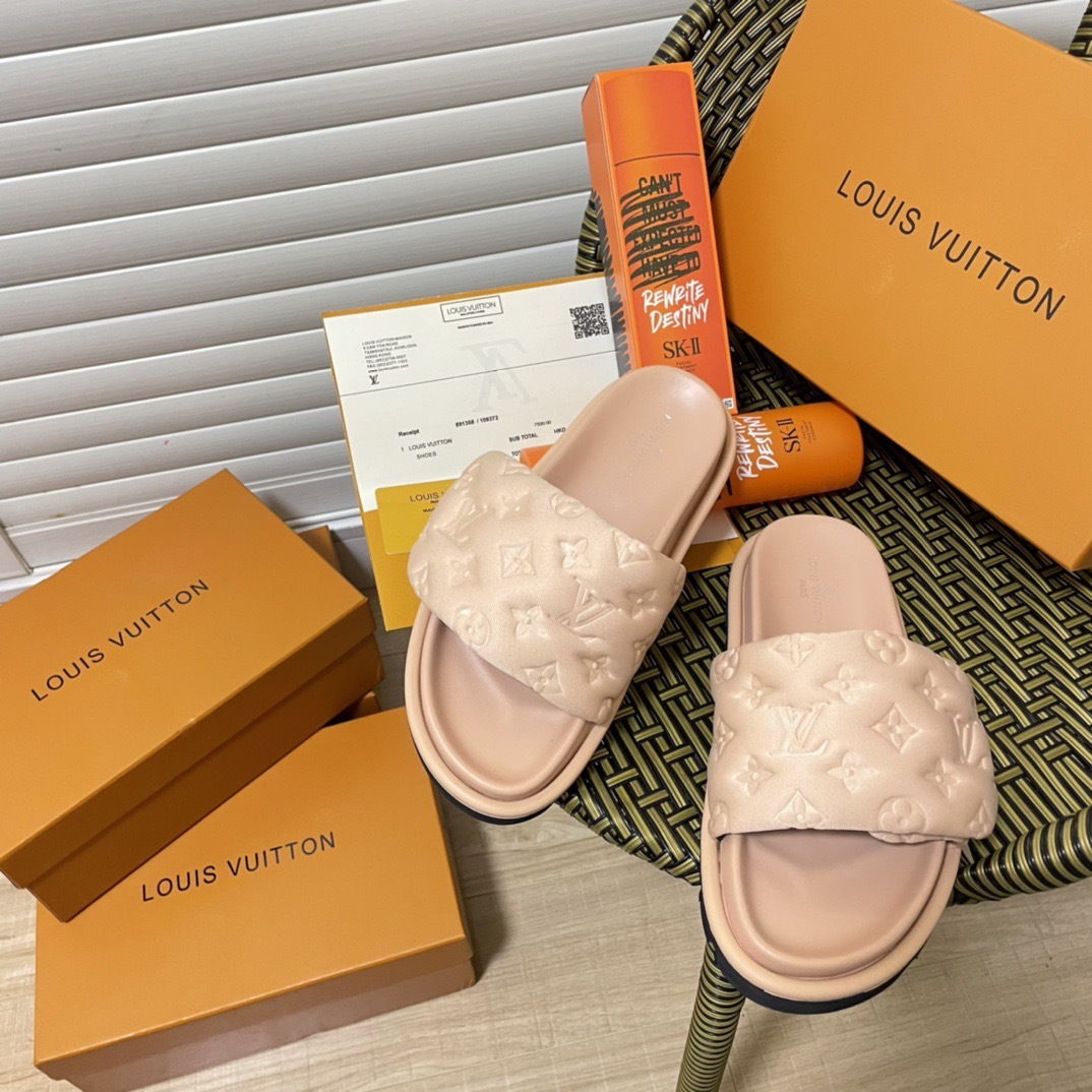 LU Monogram Padded Platform Slides