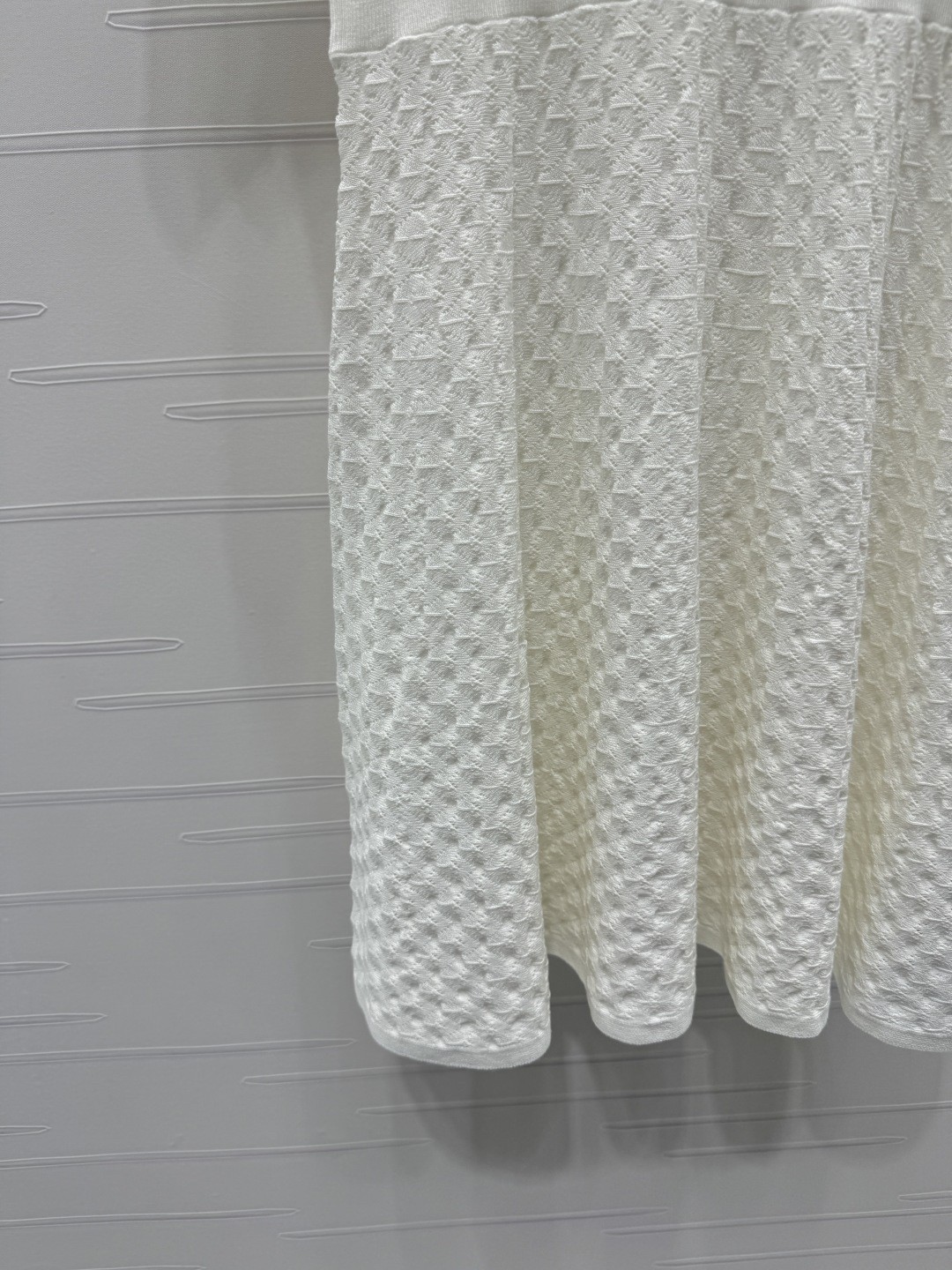 GUCC25SS round neck short sleeve knit dress