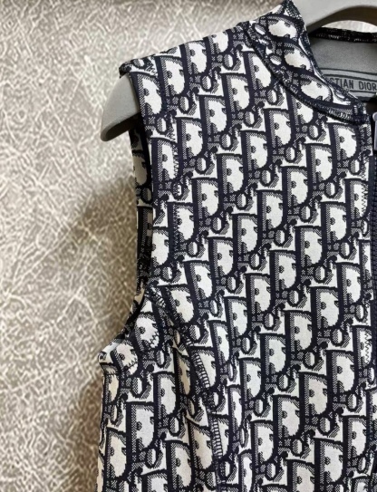 DD three-dimensional knit jacquard dress