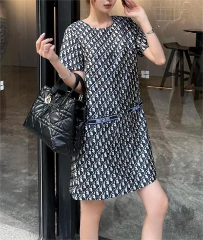 DIO25SS Classic Old Flower Pocket Weave Round Neck Short Sleeve Dress