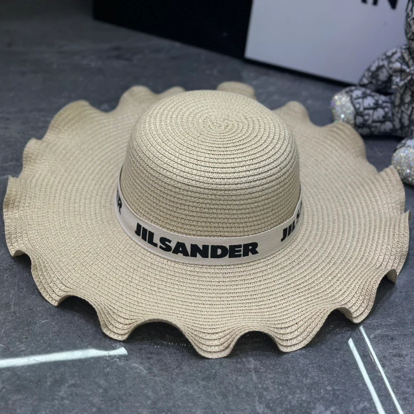 Ladies New Fashionable Wavy Edge Large Brim Sun Hat