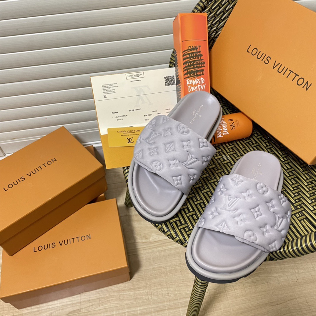 LU Monogram Padded Platform Slides
