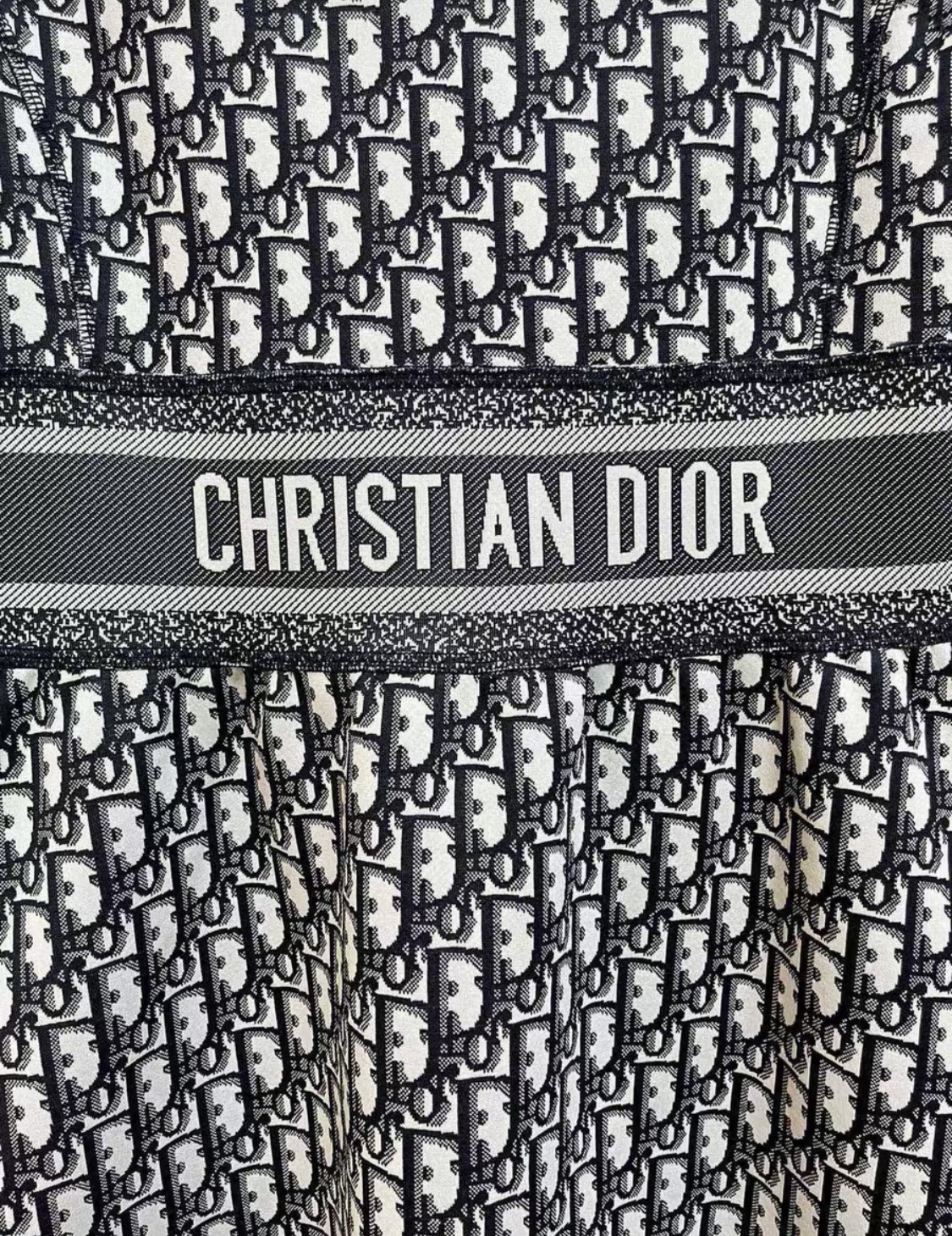 DD three-dimensional knit jacquard dress