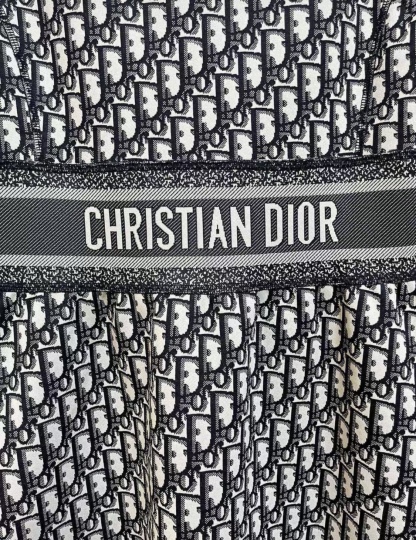 DD three-dimensional knit jacquard dress