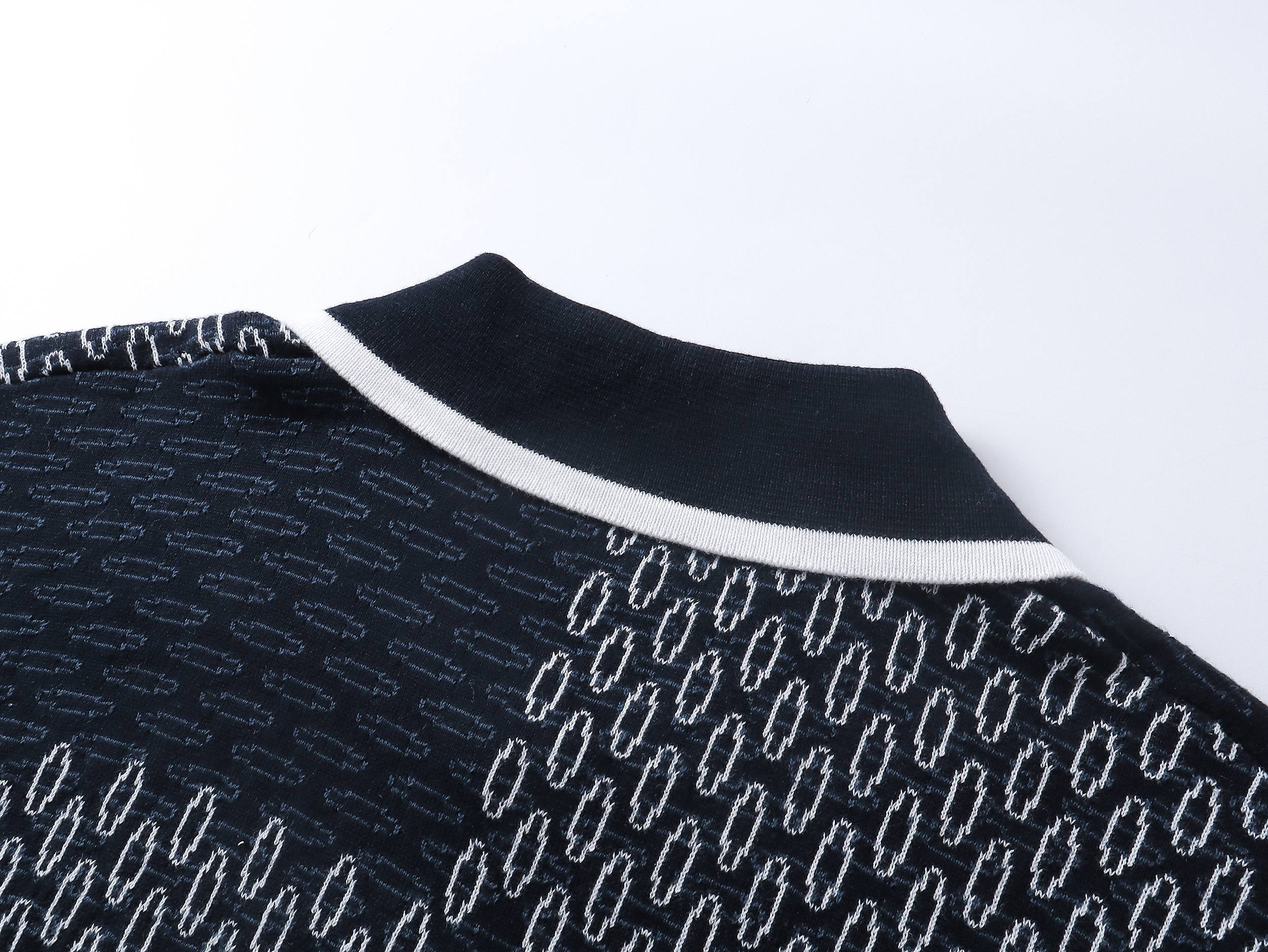 1V Blue grid knitted short sleeved shirt