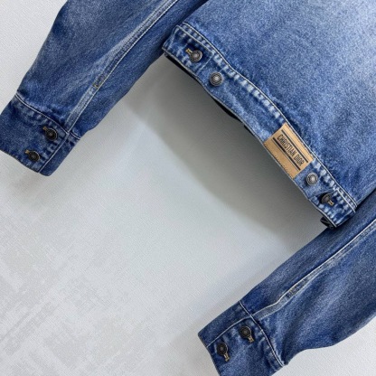 DIA 25SS Short silhouette denim jacket