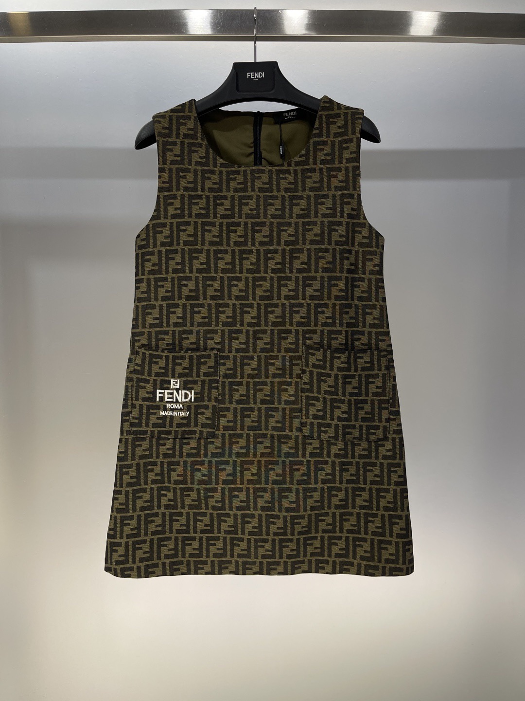 FEN 2025SS Full printed pocket vest dress