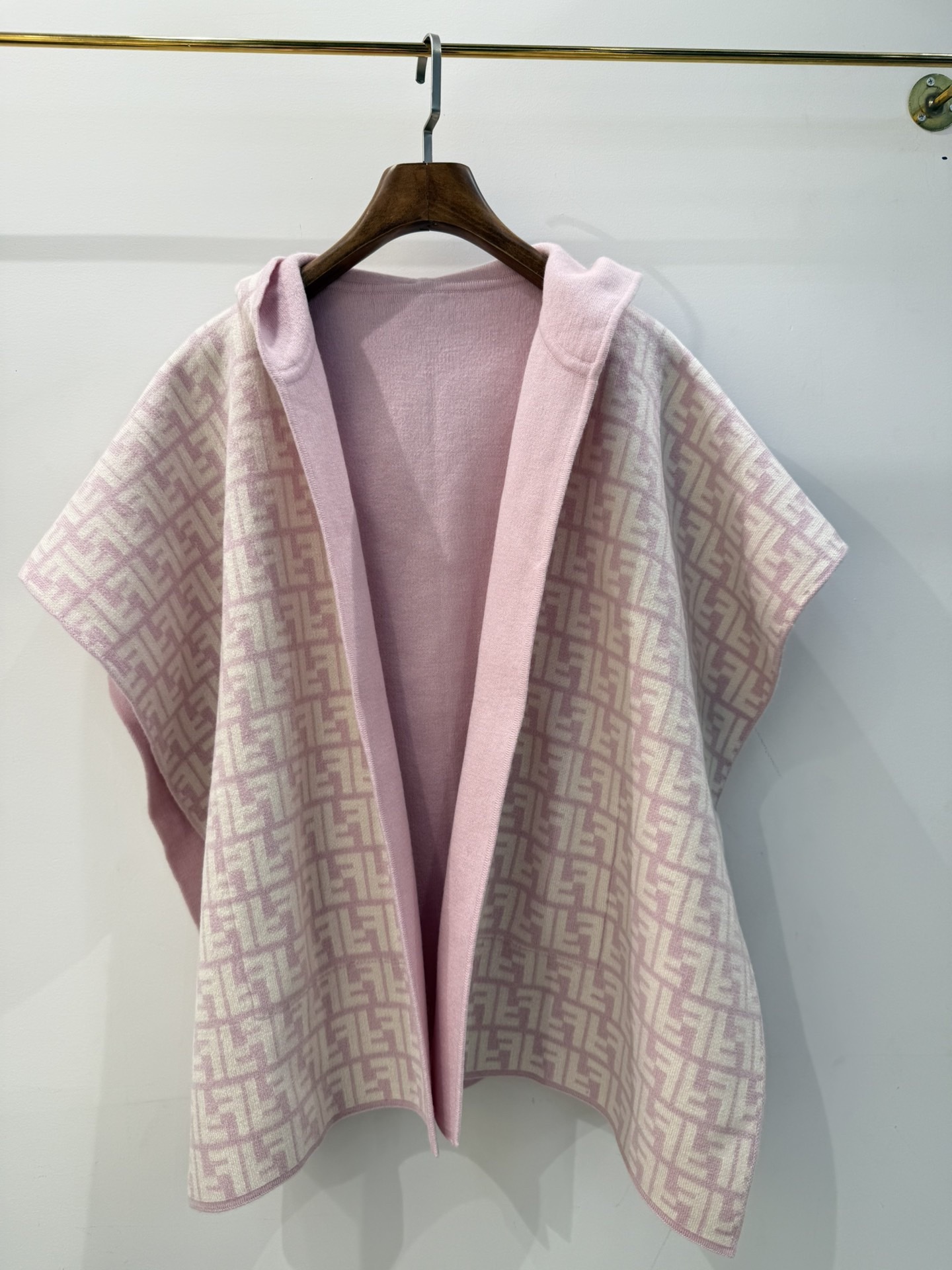 FEN 2025SS Hooded double-sided cashmere cape