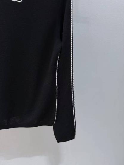 CC 25SS Double C-line high neck knitted sweater