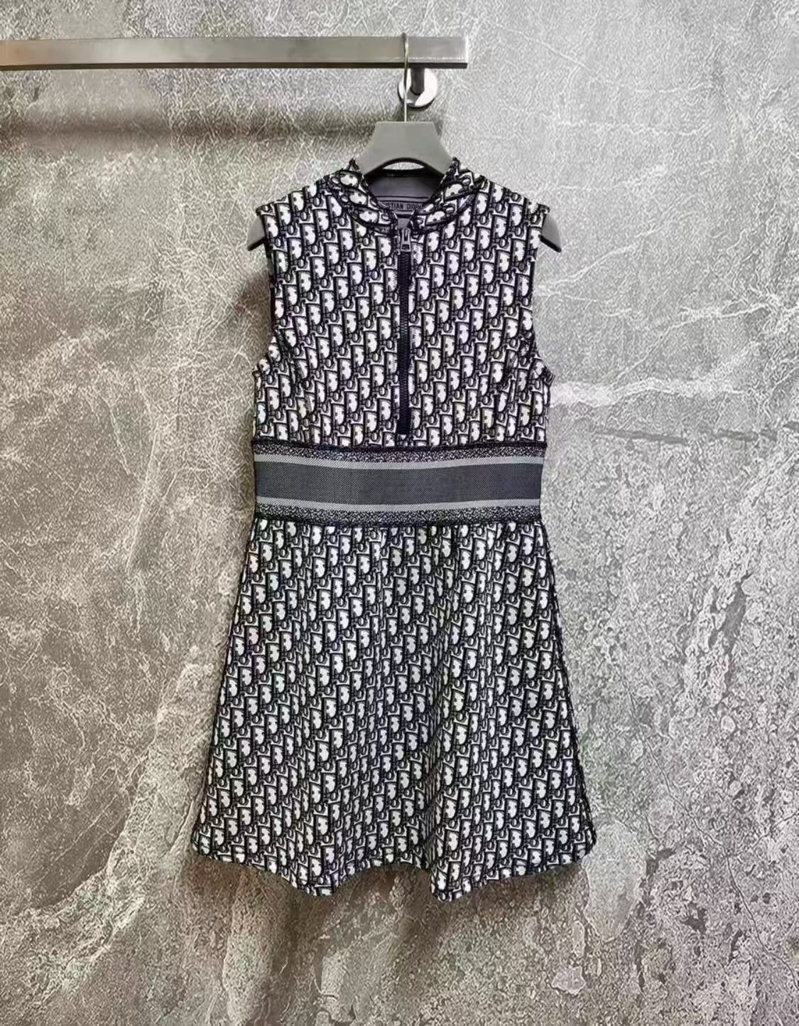 DD three-dimensional knit jacquard dress