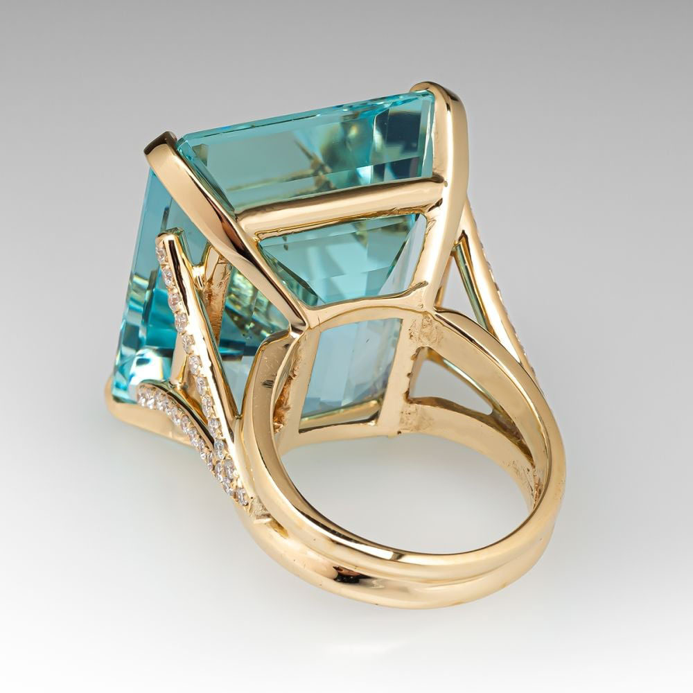 Vintage 8ct Emerald Cut Aquamarine Sapphire Cocktail Ring