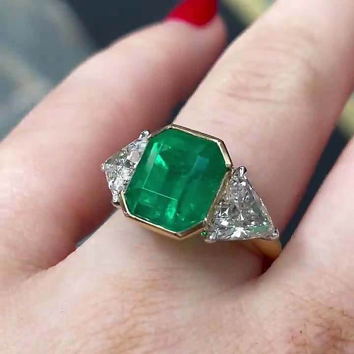 4ct Art DecoThree-stone Emerald Green Sapphire Engagement Ring