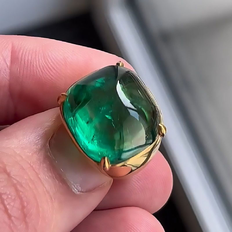 17ct Royall Colombian Cabochon Cut Emerald Sapphire Engagement Ring