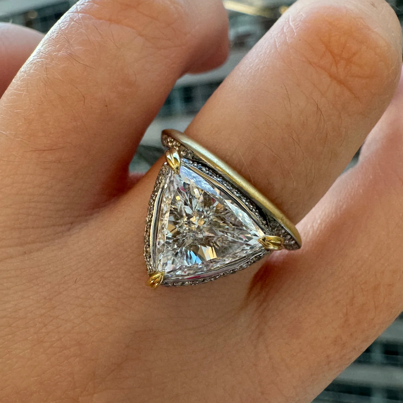 2 ctw Triangle Cut White Gemstone Engagement Ring for Men and Women
