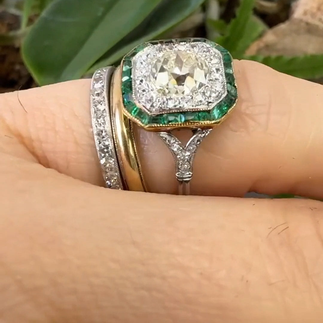 5ctw eternity band and emerald gemstone set