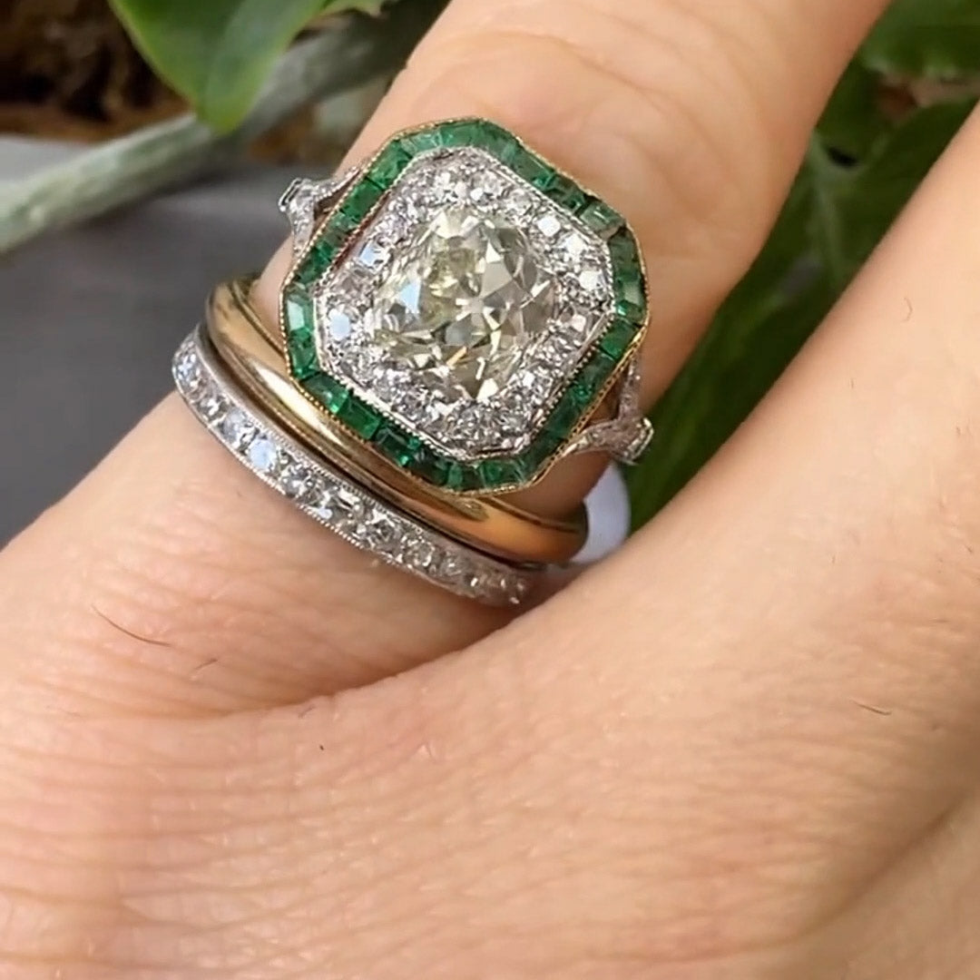 5ctw eternity band and emerald gemstone set