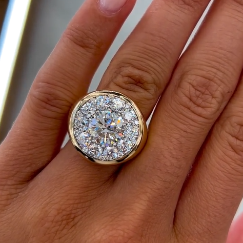 5.5 ct Round Cut White Diamond Stamp Engagement Ring