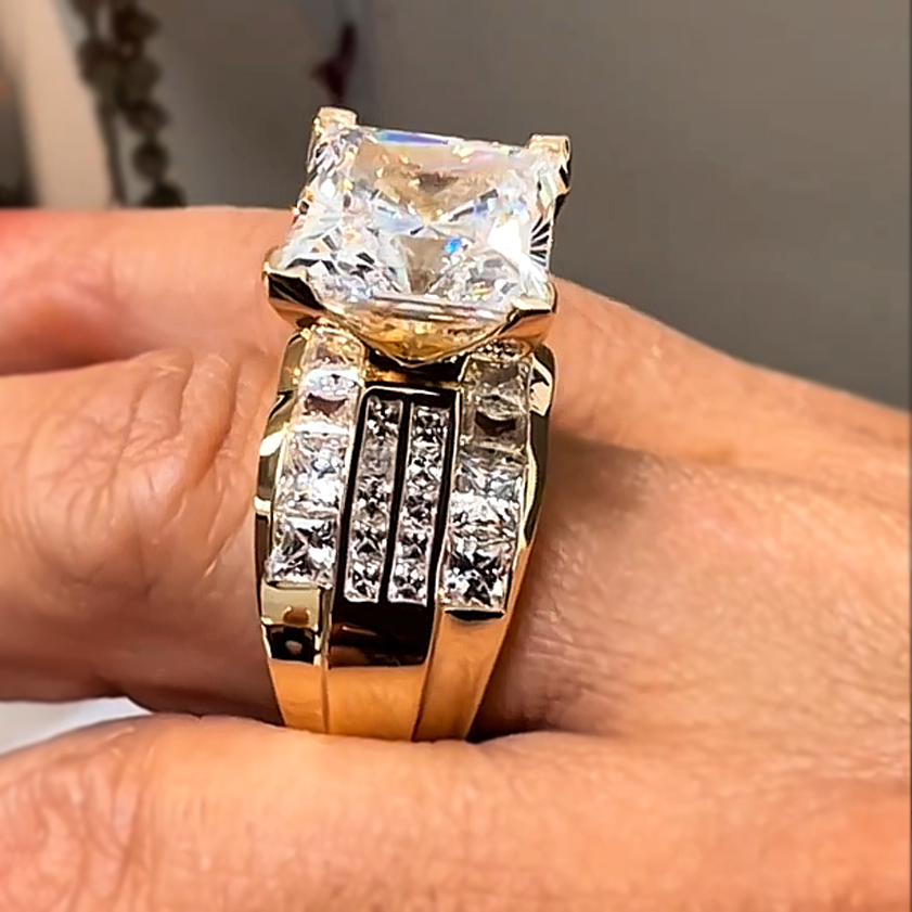 Gorgeous 6 ctw Princess Square Cut White Gemstone Engagement Ring