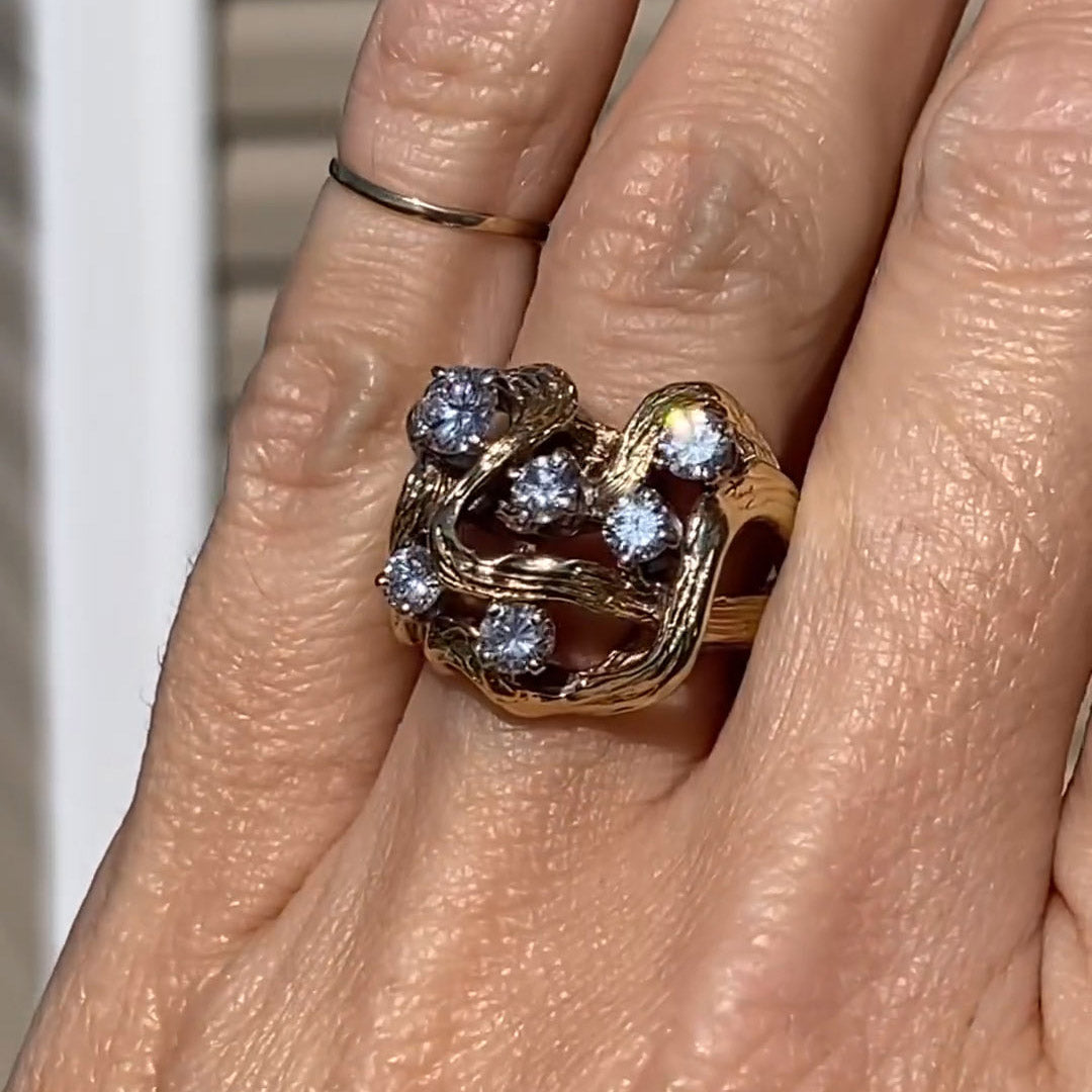 3.5ctw Round Brilliant Cut Old Art Gemstone Ring