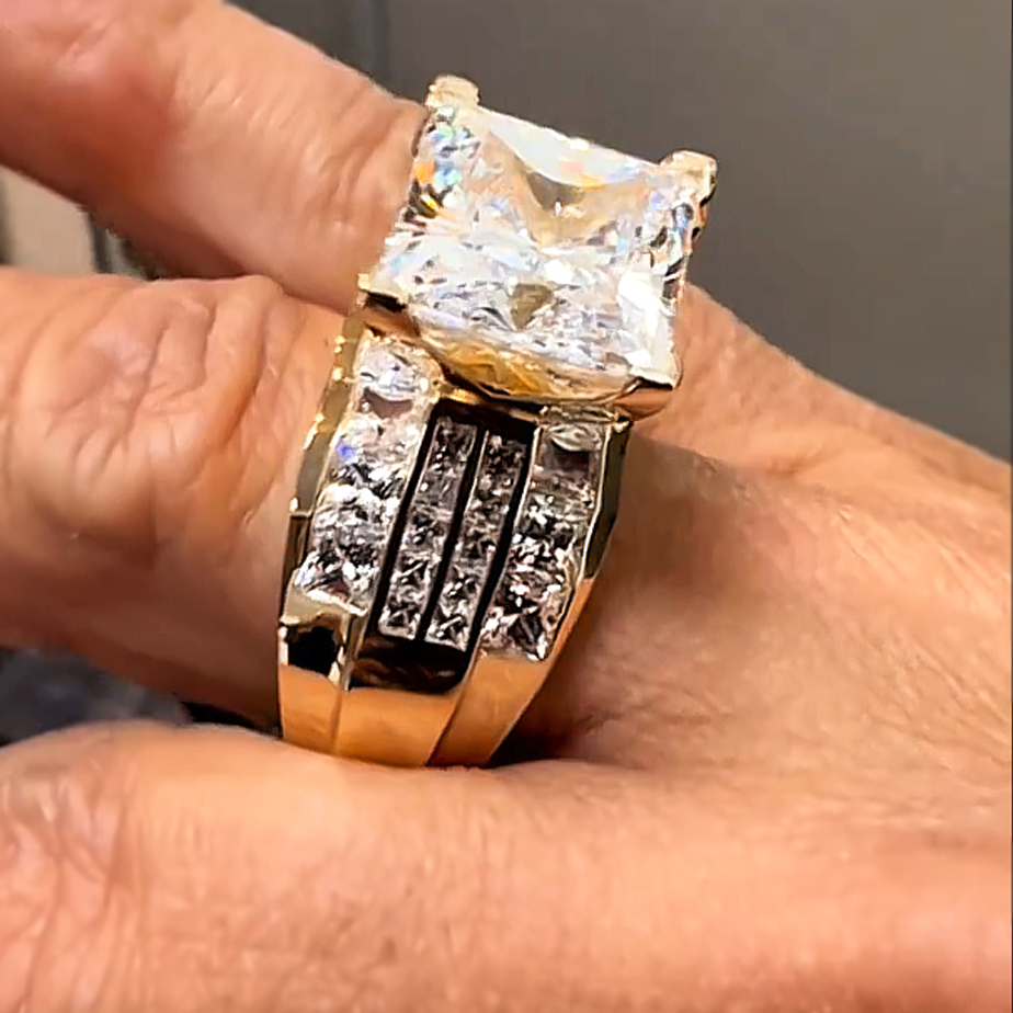 Gorgeous 6 ctw Princess Square Cut White Gemstone Engagement Ring