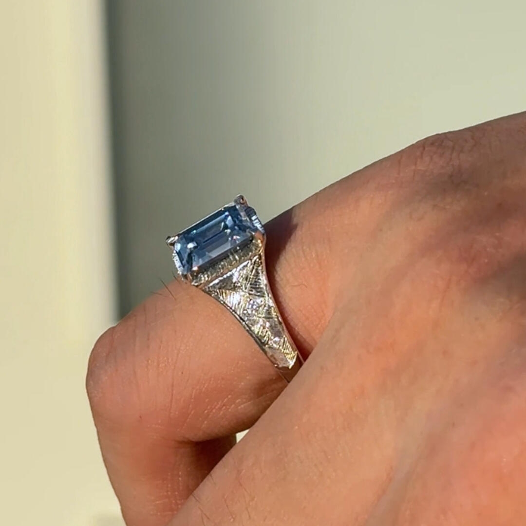 Blue Hour 3.5ct Emerald Azure Veins Ring
