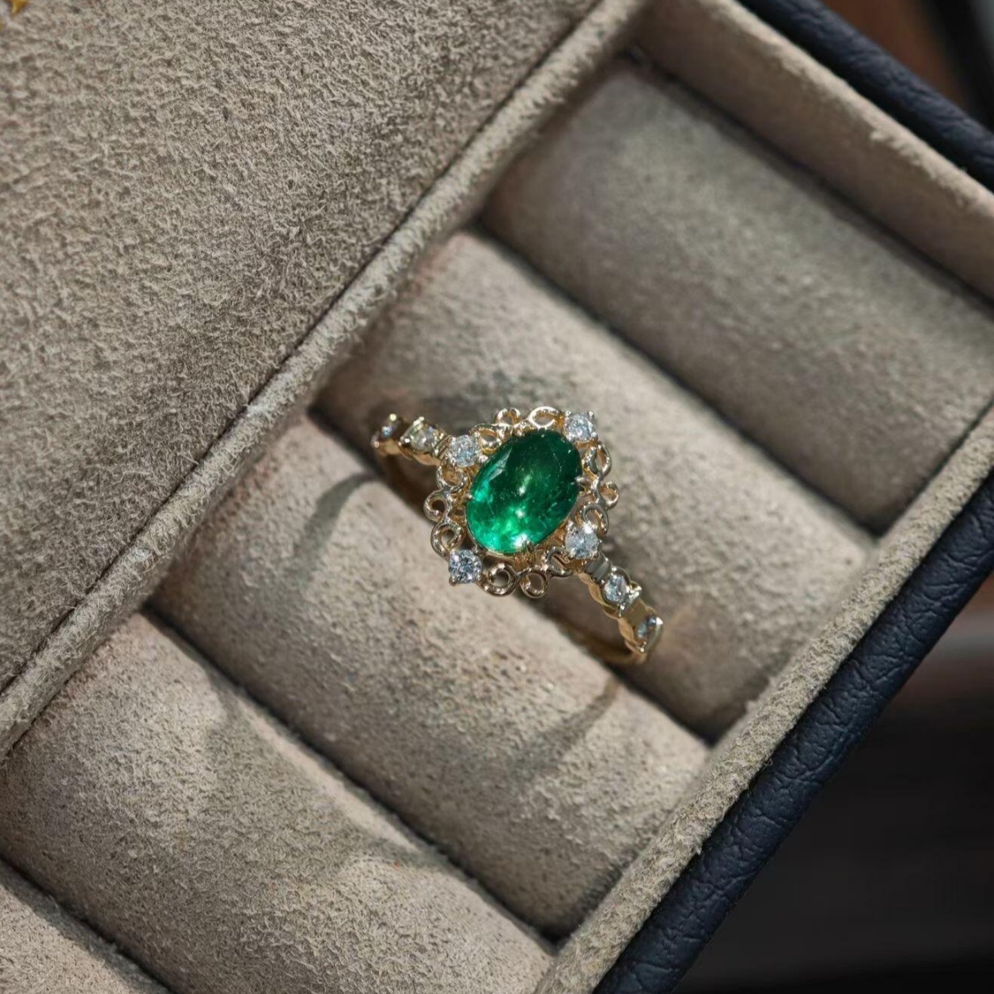 2ct Oval Cut Victorian Vine Emerald Scroll Ring