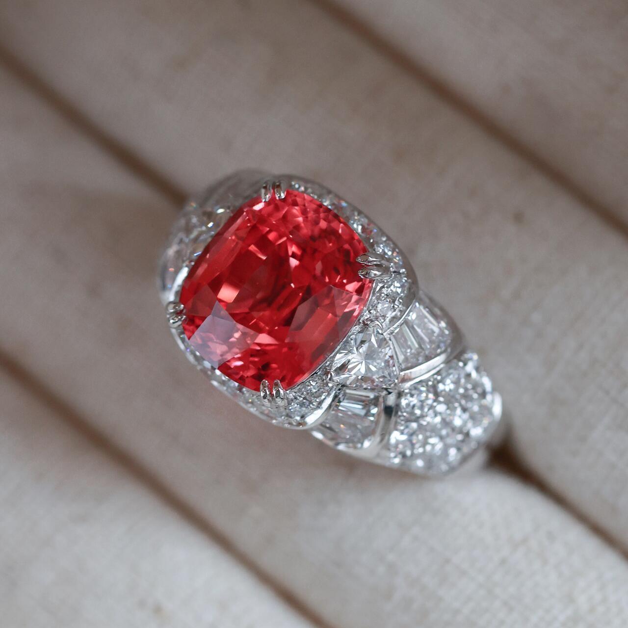 [Copy]Vintage Padparadscha Oval Cut Art Deco Statement Band