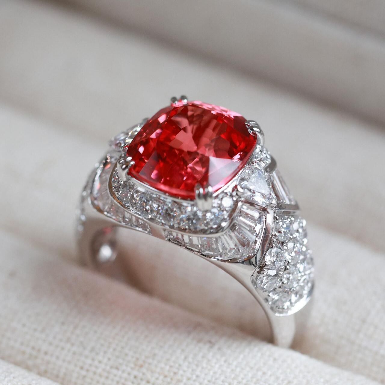 [Copy]Vintage Padparadscha Oval Cut Art Deco Statement Band