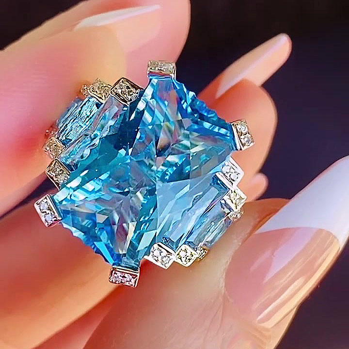 7ct Radiant Cut Aquamarine Sapphire Engagement Ring