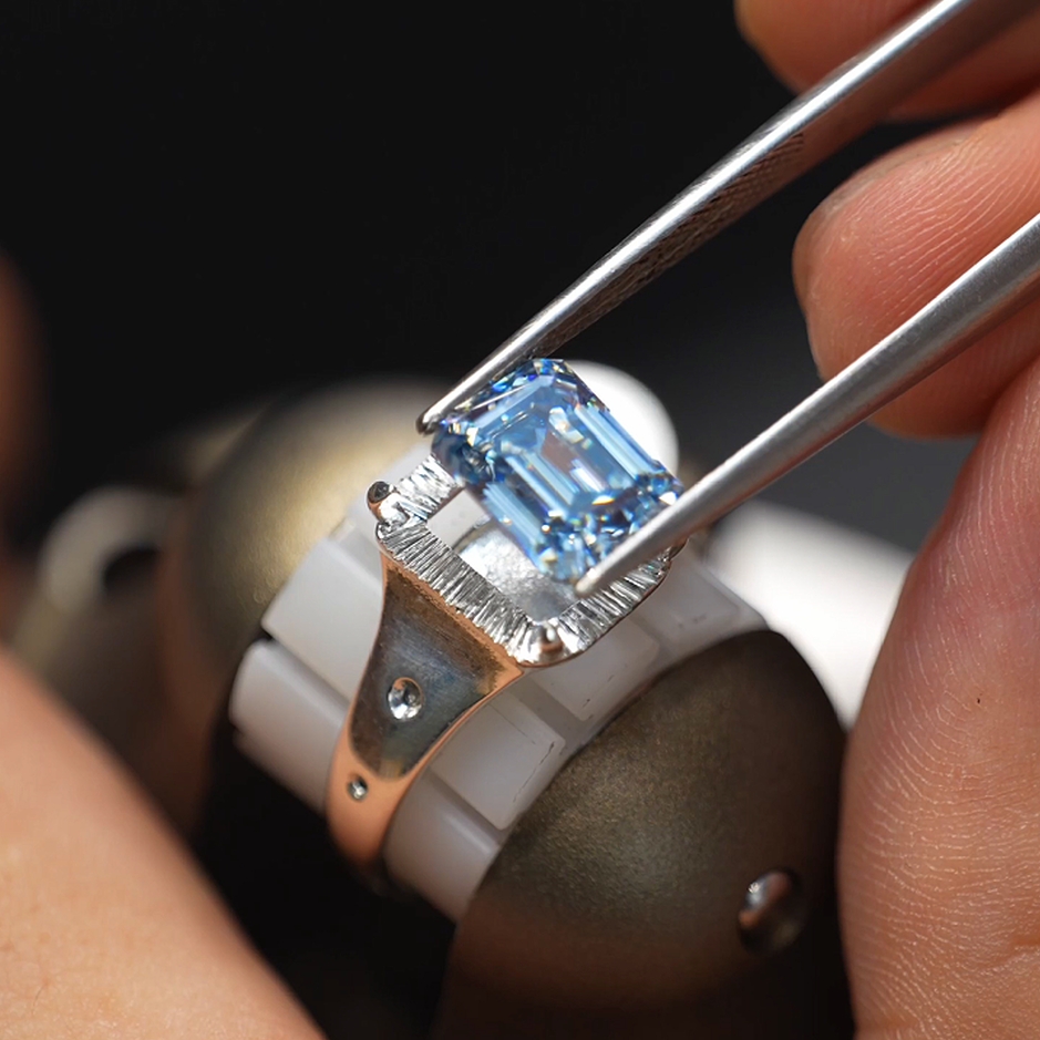 Blue Hour 3.5ct Emerald Azure Veins Ring