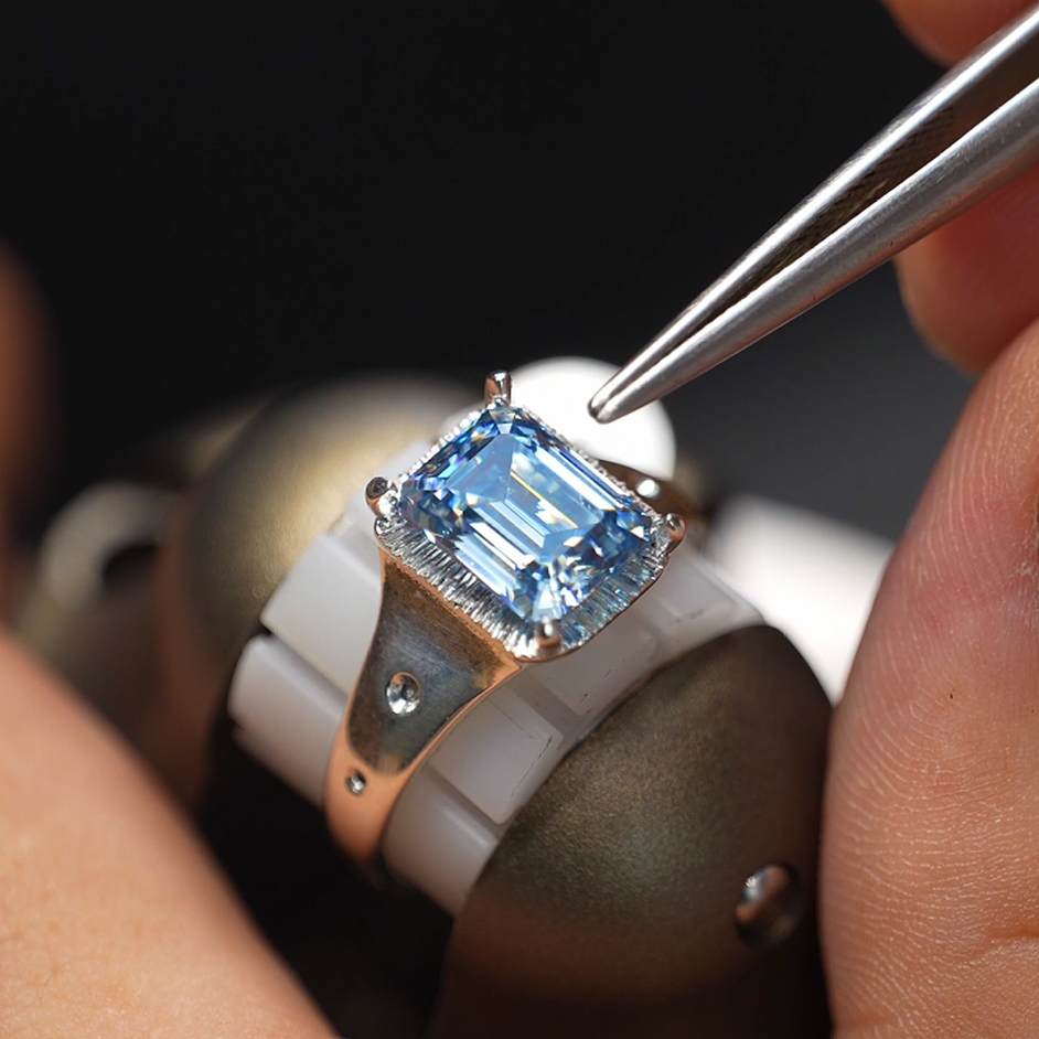 Blue Hour 3.5ct Emerald Azure Veins Ring