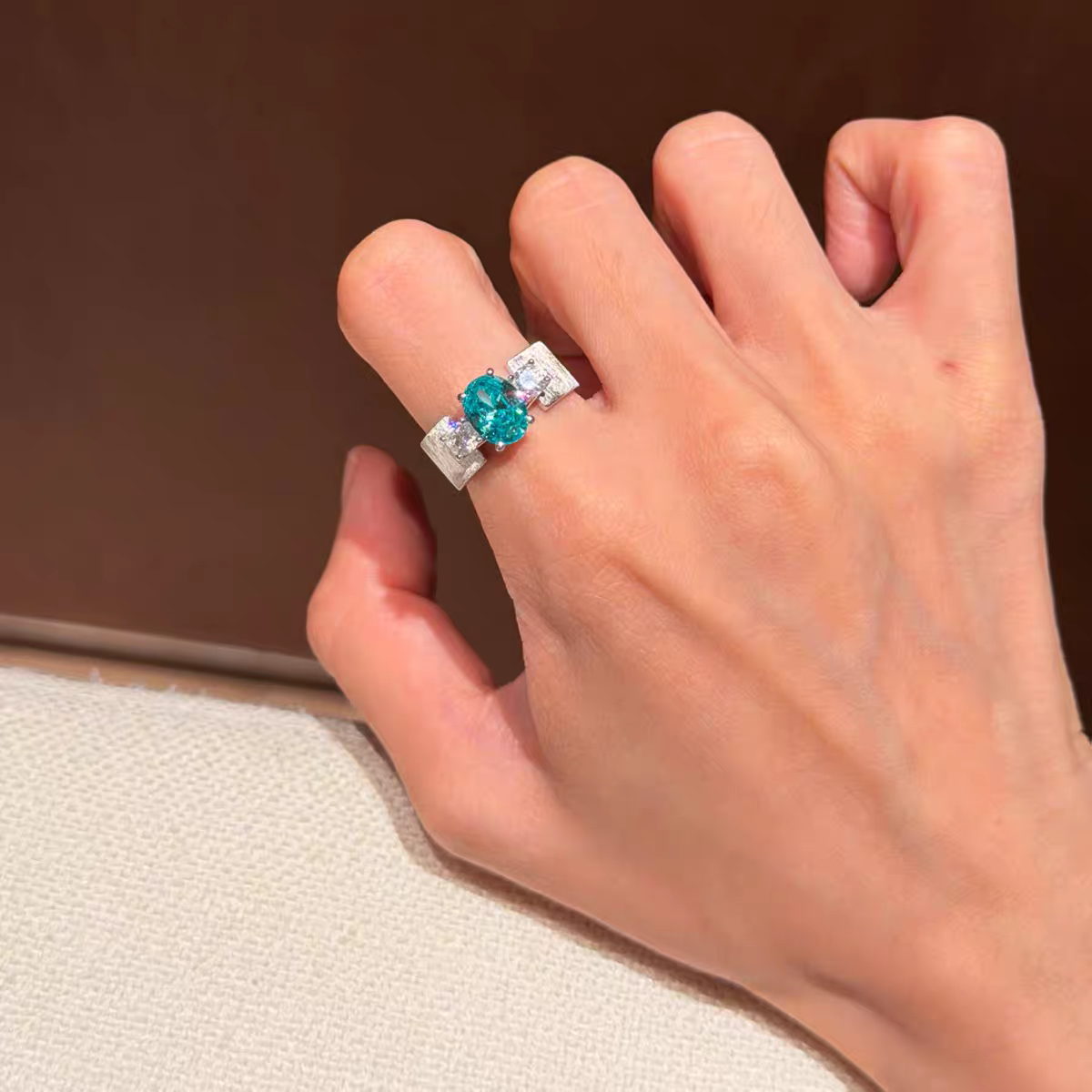 Viridescent Paraíba Filigree Platinum Band
