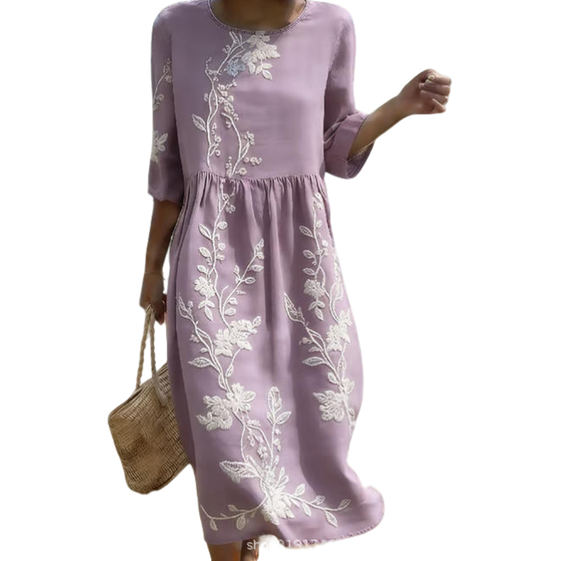 🌿 Das bestickte Leinen-Kleid: Zeitlose Eleganz für jeden Tag